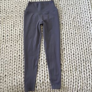 ALO YOGA 7/8 HIGH-WAIST AIRBRUSH LEGGING - PURPLE DUSK